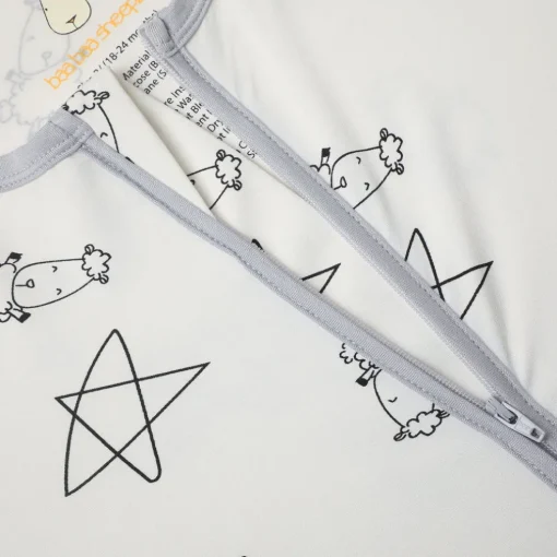 Baa Baa Sheepz Wearable Blanket Zip Big Star and Sheepz White