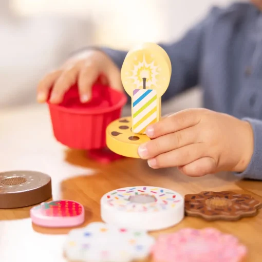 Melissa & Doug Play to Go Cake & Cookies Play Set