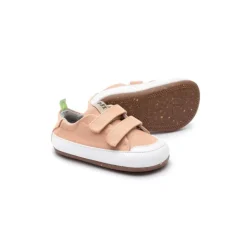 Tip Toey Joey Bossy Green - Pessego Canvas