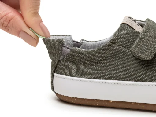 Tip Toey Joey Bossy Green - Verde Eco Canvas